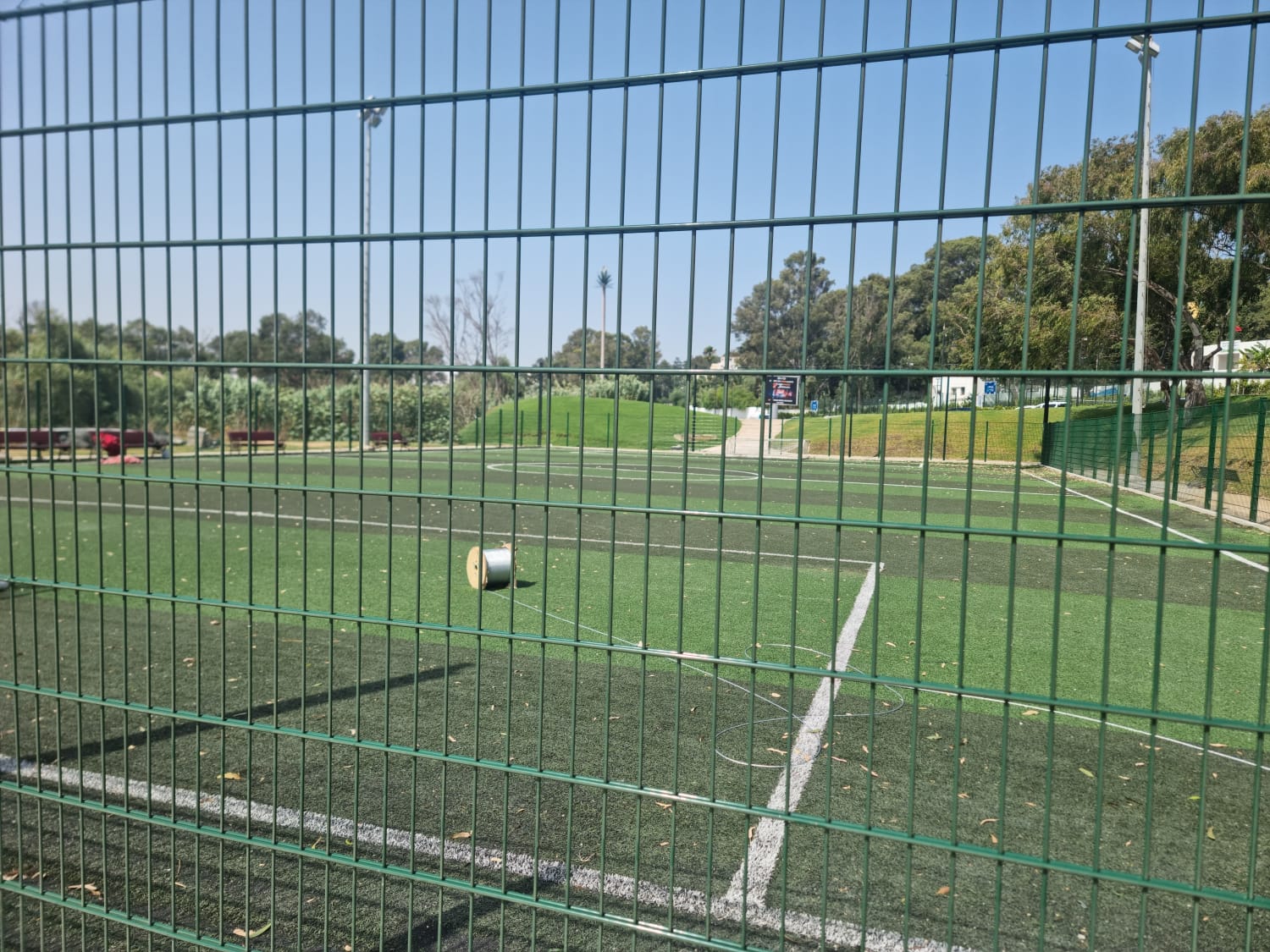 Terrain Khayr – Bouhrayn (Aéroport)  TERRAIN FOOTBALL