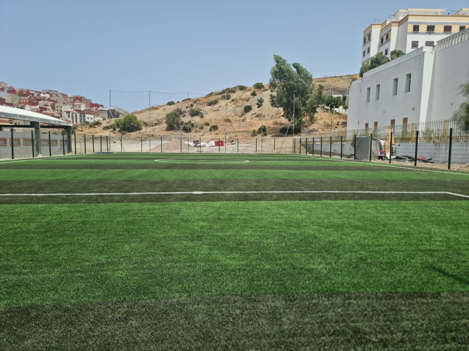 TERRAIN DE FOOTBALL MGHOGHA KBIRA PRES SOUK AINE JDIDA — photo 2