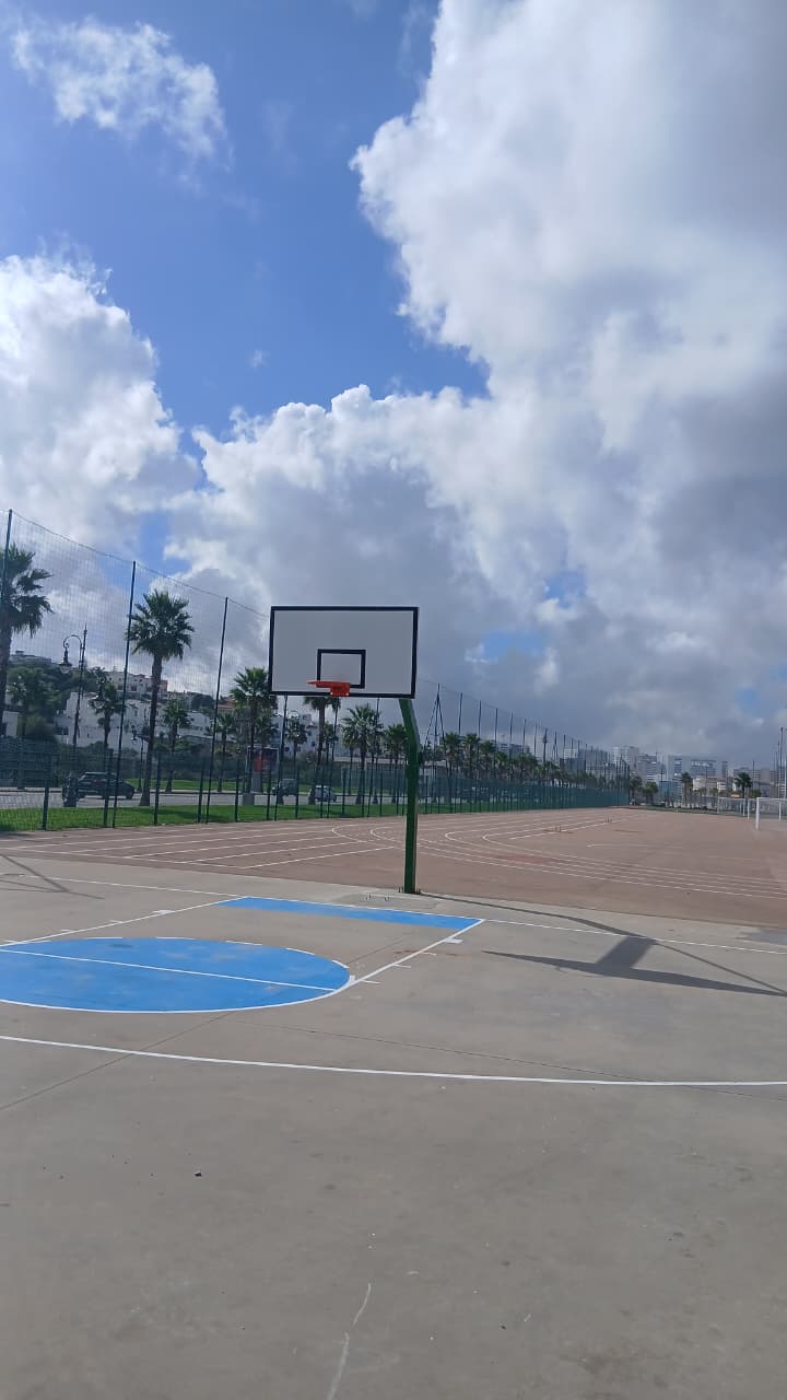 Terrain Khayr – Play Park  2   Malabata (Volley-ball_2  -  Basket-ball_2 -  Handball_2   ) — photo 2