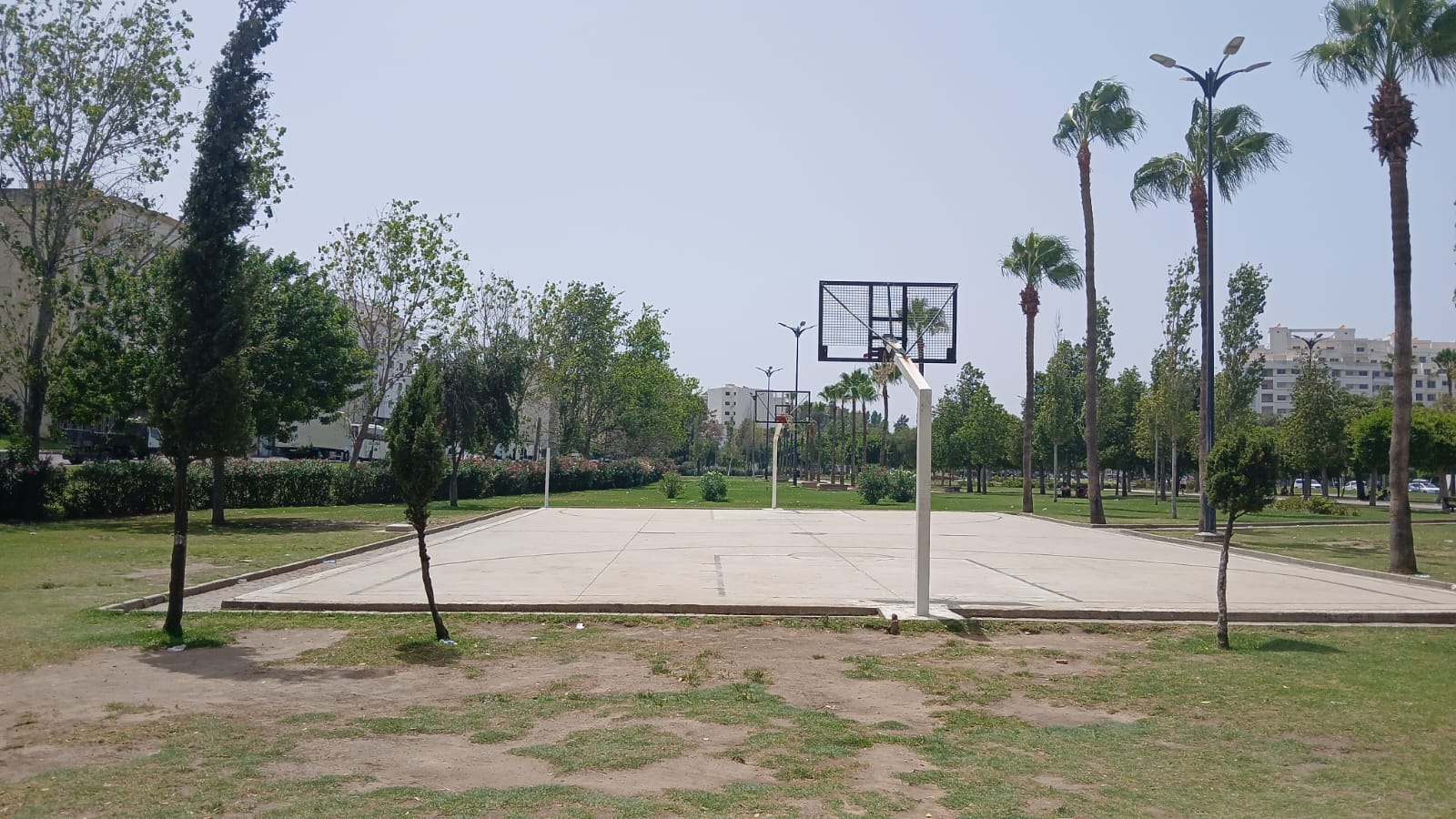 Terrain Khayr – Souani (Av. Moulay Ismaïl)  TERRAIN BASKETBALL — photo 3